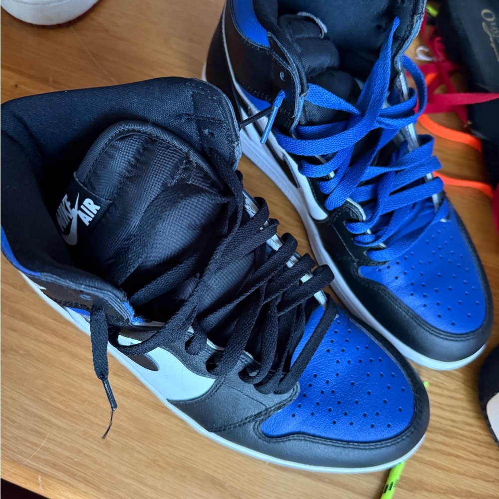 Air Jordan 1 Retro High OG “Royal Toe”